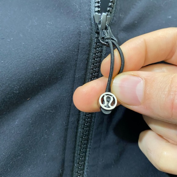 Lululemon‎ Womens 8 Nice Asana Full Zip Jacket Black Athlesiure Zip Pockets - Picture 10 of 12